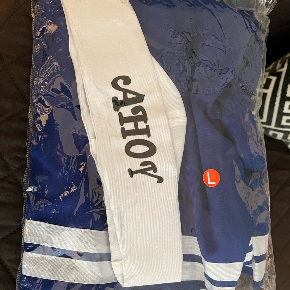 Womens scoops ahoy stranger things costume size large
